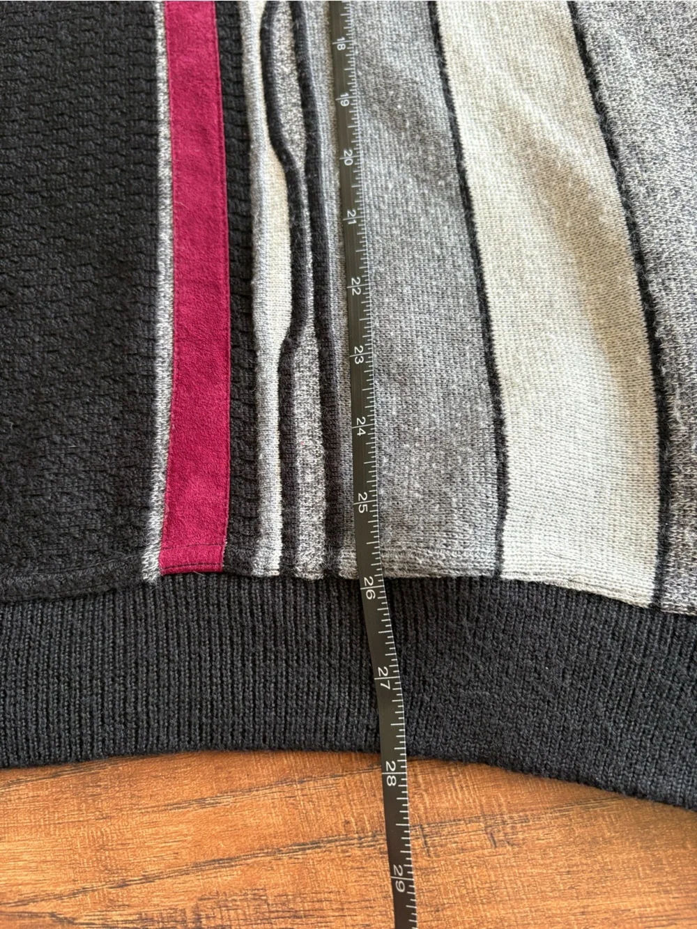 Vintage 1990s Marcello Italian Merino Wool-Blend V-Neck Sweater Size XL